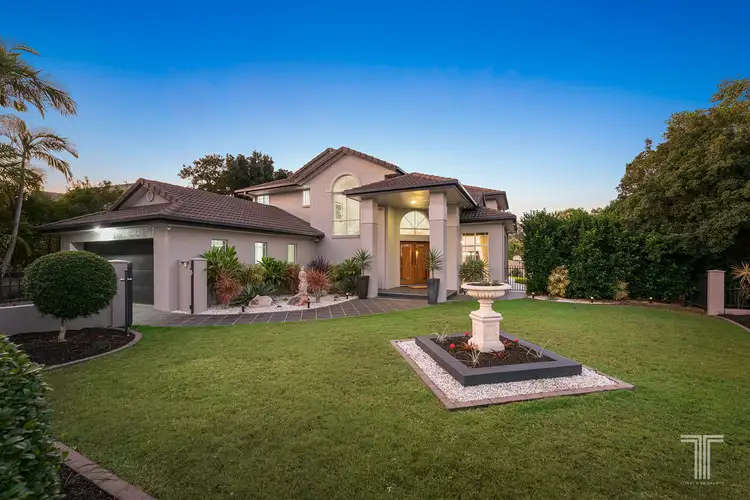 30 Beaulieu Crescent, Carindale QLD 4152