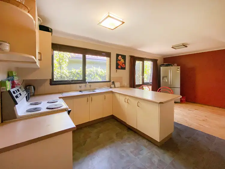 Fourth view of Homely house listing, 331 Haines Court, Lavington NSW 2641