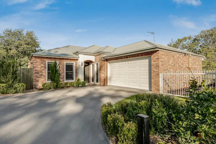 2/10a Trevethan Street, Mount Lofty QLD 4350