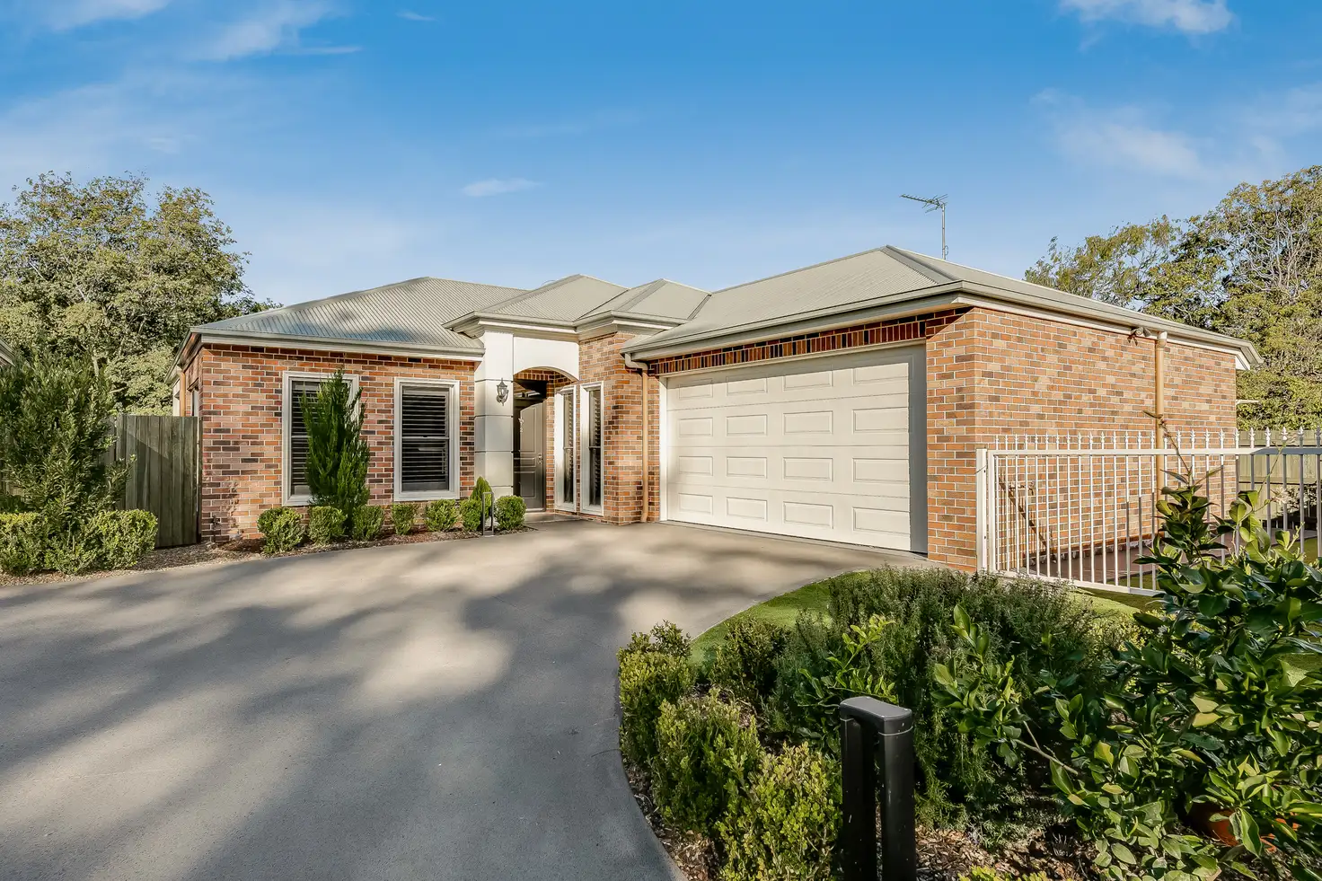 Main view of Homely unit listing, 2/10a Trevethan Street, Mount Lofty QLD 4350