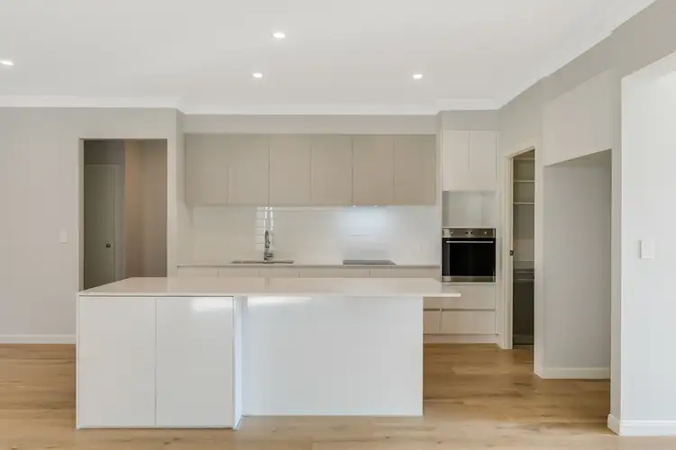 Sixth view of Homely unit listing, 2/10a Trevethan Street, Mount Lofty QLD 4350