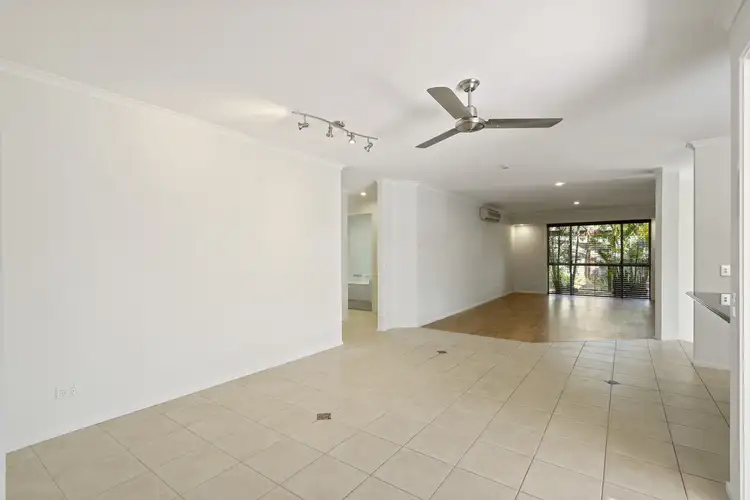 Fifth view of Homely house listing, 8 Forfar Court, Highland Park QLD 4211