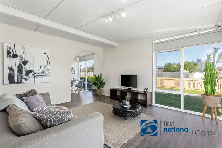 15 Canterbury Road, East, Lara VIC 3212