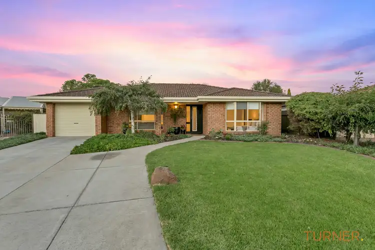 8 Shirley Court, Woodcroft SA 5162