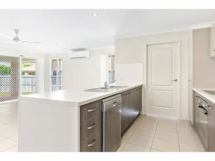 Second view of Homely house listing, 10 Hedgerose Way, Parkhurst QLD 4702