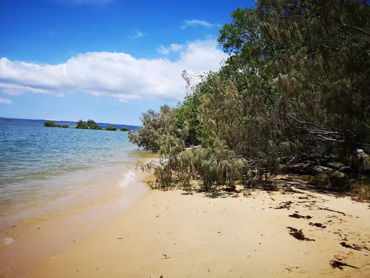 46 Elizabeth Street, Coochiemudlo Island QLD 4184
