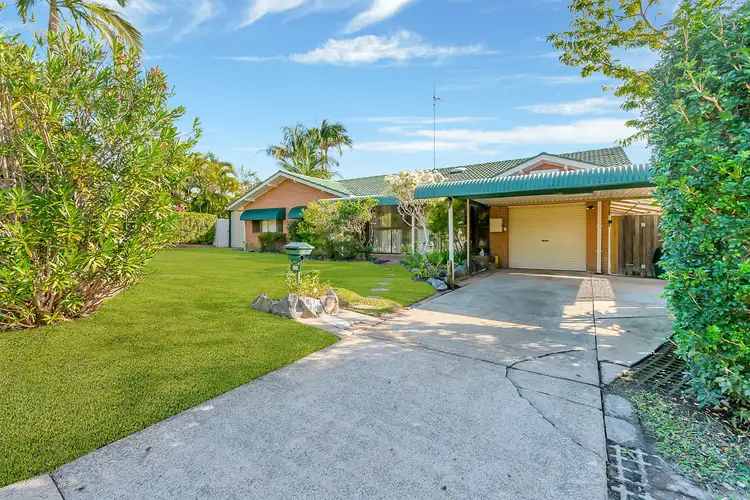 48 Lambros Drive, Benowa QLD 4217