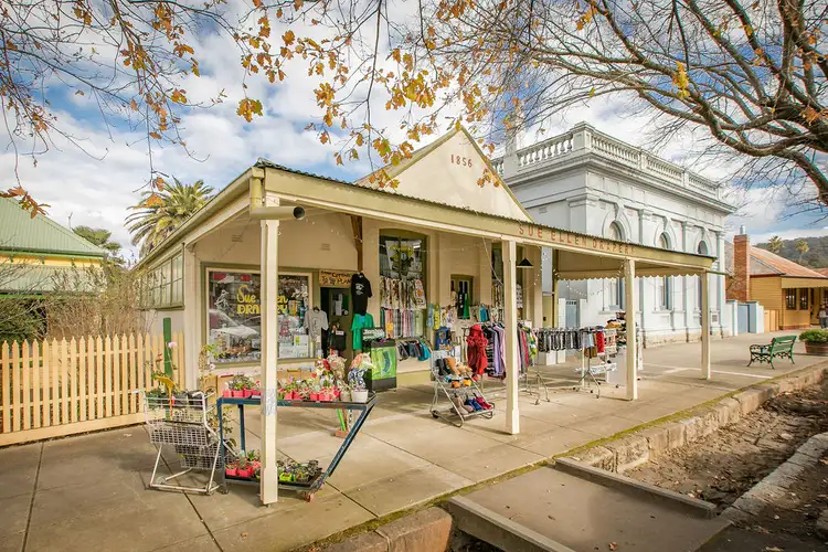 6 High Street, Yackandandah VIC 3749