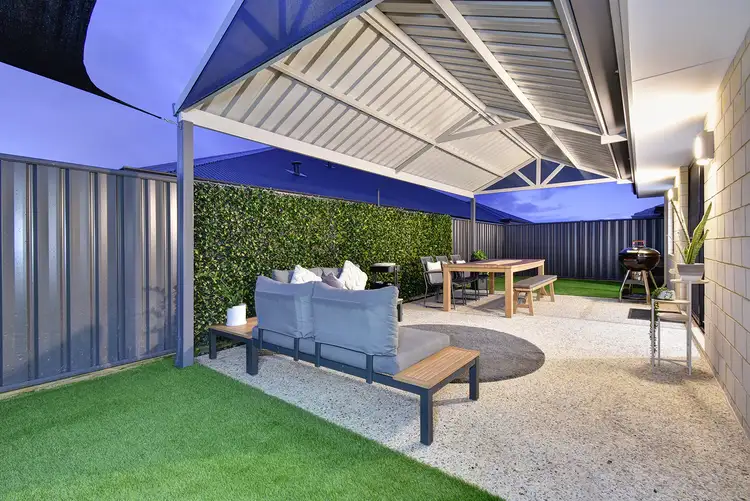 5 Sandridge Street, Banksia Grove WA 6031