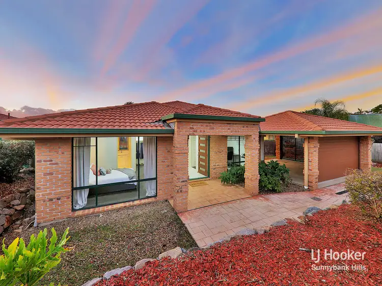 1 Matisse Place, Mackenzie QLD 4156