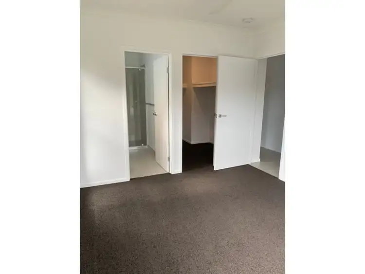 Seventh view of Homely house listing, 48 Greenview Circuit, Arundel QLD 4214