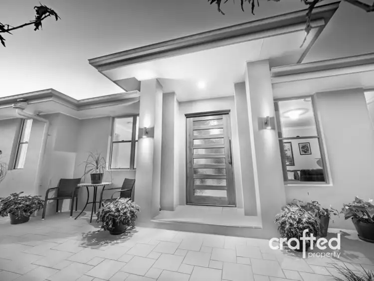 33 Maryland Drive, Regents Park QLD 4118