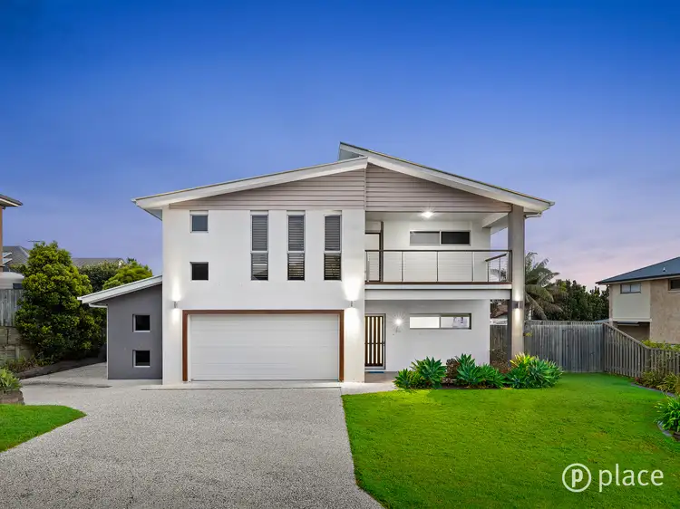 8 Ivy Crescent, Wakerley QLD 4154