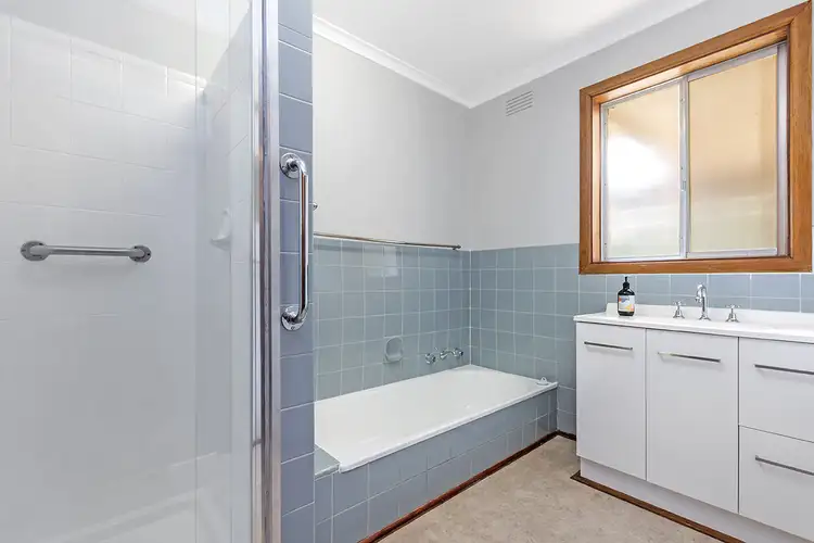 Fifth view of Homely house listing, 5 Elmore Street, Hamilton VIC 3300