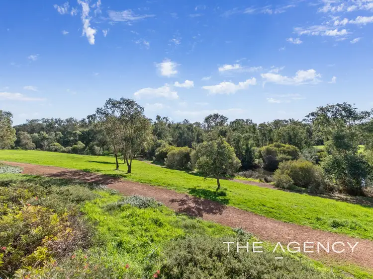 22 Freeth Turn, South Guildford WA 6055