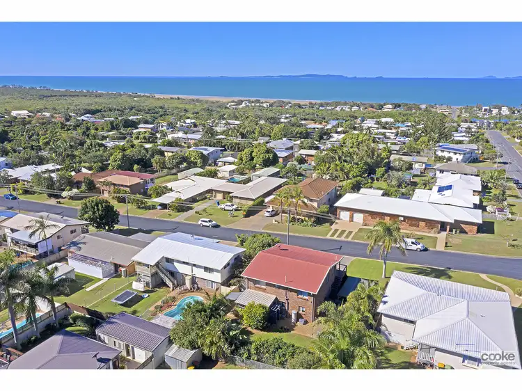 4 Hellas Street, Barlows Hill QLD 4703
