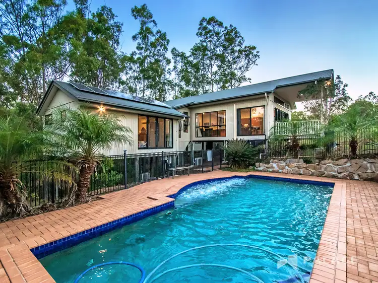 8 York Street, Mount Crosby QLD 4306