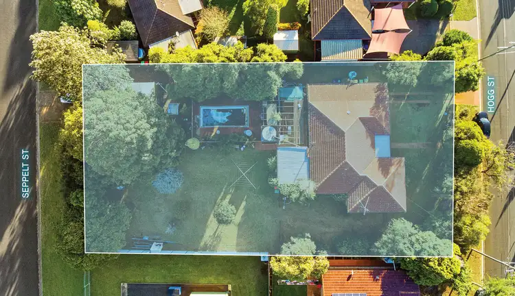 154-156 Hogg Street, Wilsonton Heights QLD 4350