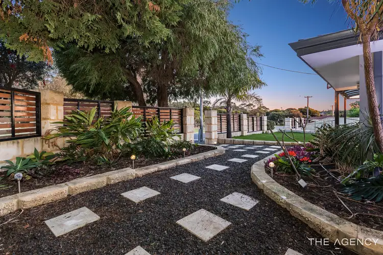 Sixth view of Homely house listing, 2 Kingston Close, Heathridge WA 6027