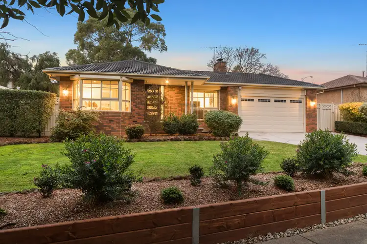 35 Haverstock Hill Close, Endeavour Hills VIC 3802
