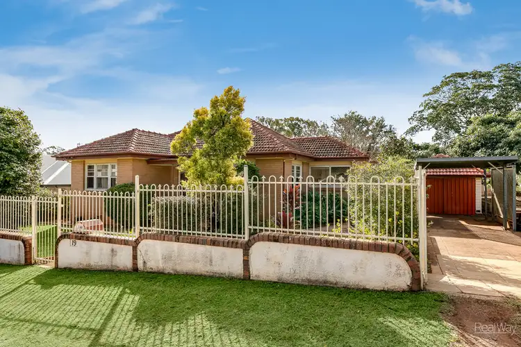 19 Mansford Street, North Toowoomba QLD 4350