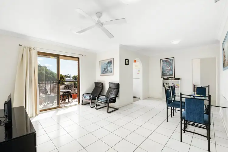 6/6 Nicklin Street, Coorparoo QLD 4151