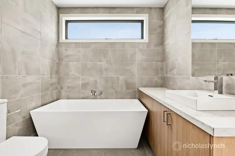 Sixth view of Homely townhouse listing, 2/83 McMahons Road, Frankston VIC 3199