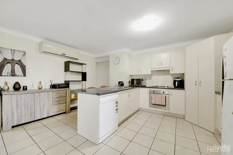 Sixth view of Homely house listing, 8 Turner Court, Parkhurst QLD 4702
