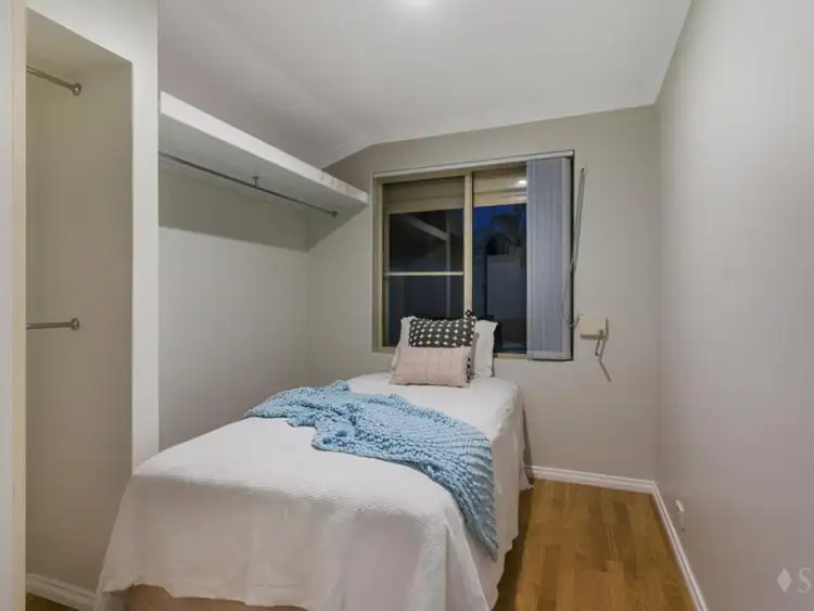 Fifth view of Homely house listing, 1 Perriam Close, Parmelia WA 6167