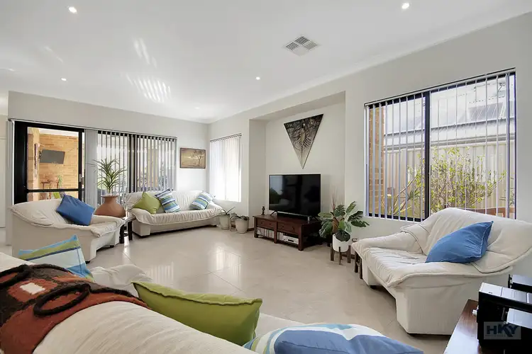 16 Shorehaven Boulevard, Alkimos WA 6038