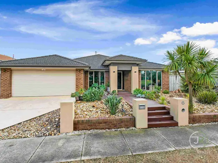 Second view of Homely house listing, 6 Lytham Court, Cranbourne VIC 3977