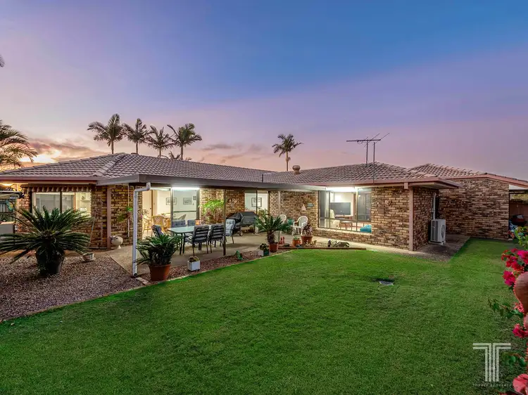77 Cadogan Street, Carindale QLD 4152
