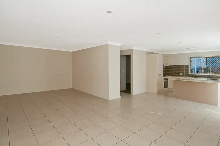 Fifth view of Homely house listing, 10 Highvale Court, Bahrs Scrub QLD 4207