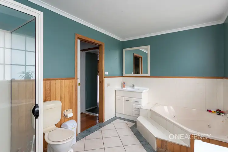 Fifth view of Homely house listing, 9 Holmes Place, Park Grove TAS 7320