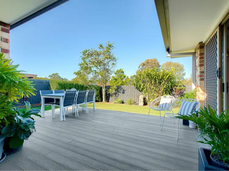 5 Holland Crescent, Wynnum West QLD 4178