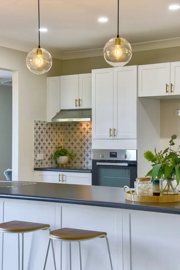 Second view of Homely house listing, 5 Holland Crescent, Wynnum West QLD 4178