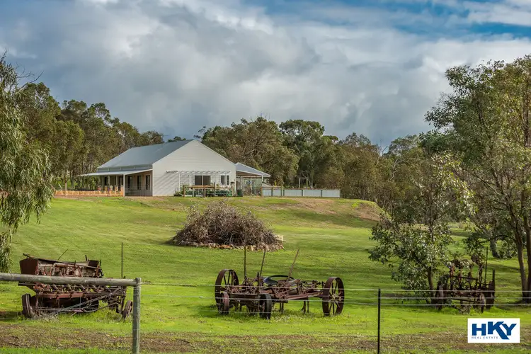 165 Alawoona Circle, Bullsbrook WA 6084