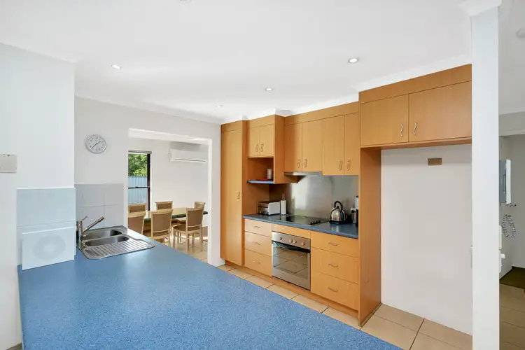 Sixth view of Homely house listing, 4 Eamonn Court, Highland Park QLD 4211