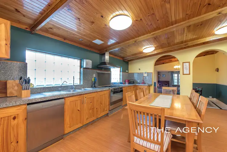 26 Whiteside Street, Cloverdale WA 6105