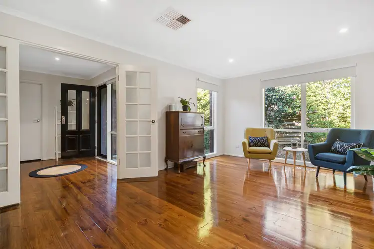 Second view of Homely house listing, 5 Quinns Parade, Mount Eliza VIC 3930