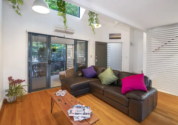 2/58 York Parade, Spring Hill QLD 4000
