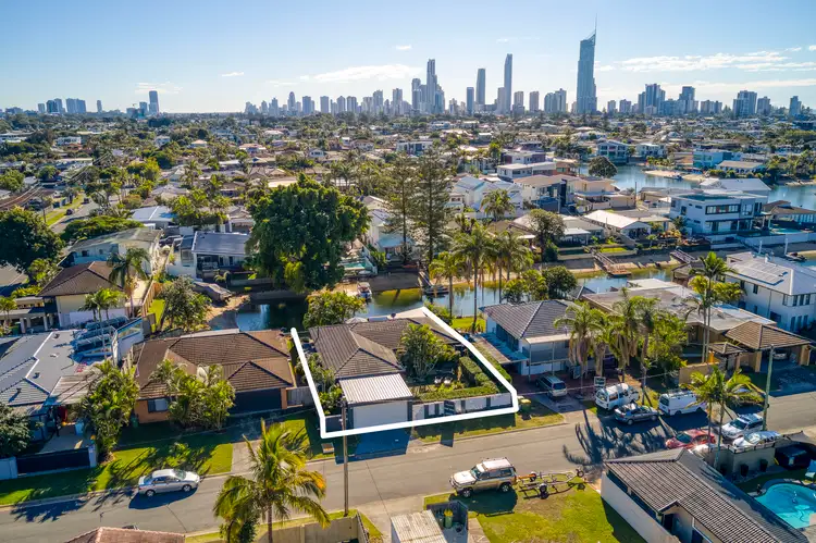 3 Monte Vista Court, Broadbeach Waters QLD 4218