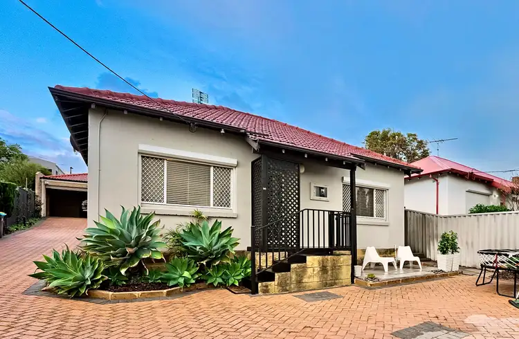90 Duke Street, Scarborough WA 6019