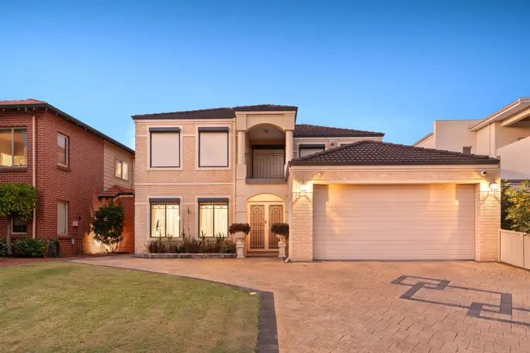 11 Morey Crescent, Bayswater WA 6053