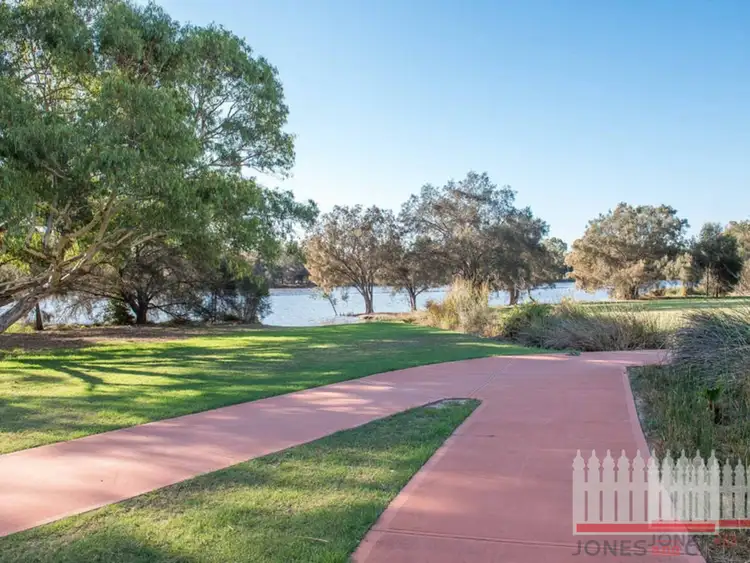 Fifth view of Homely unit listing, 8/12 Loder Way, South Guildford WA 6055