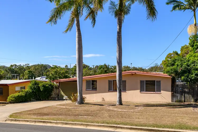 6 Lorikeet Avenue, New Auckland QLD 4680