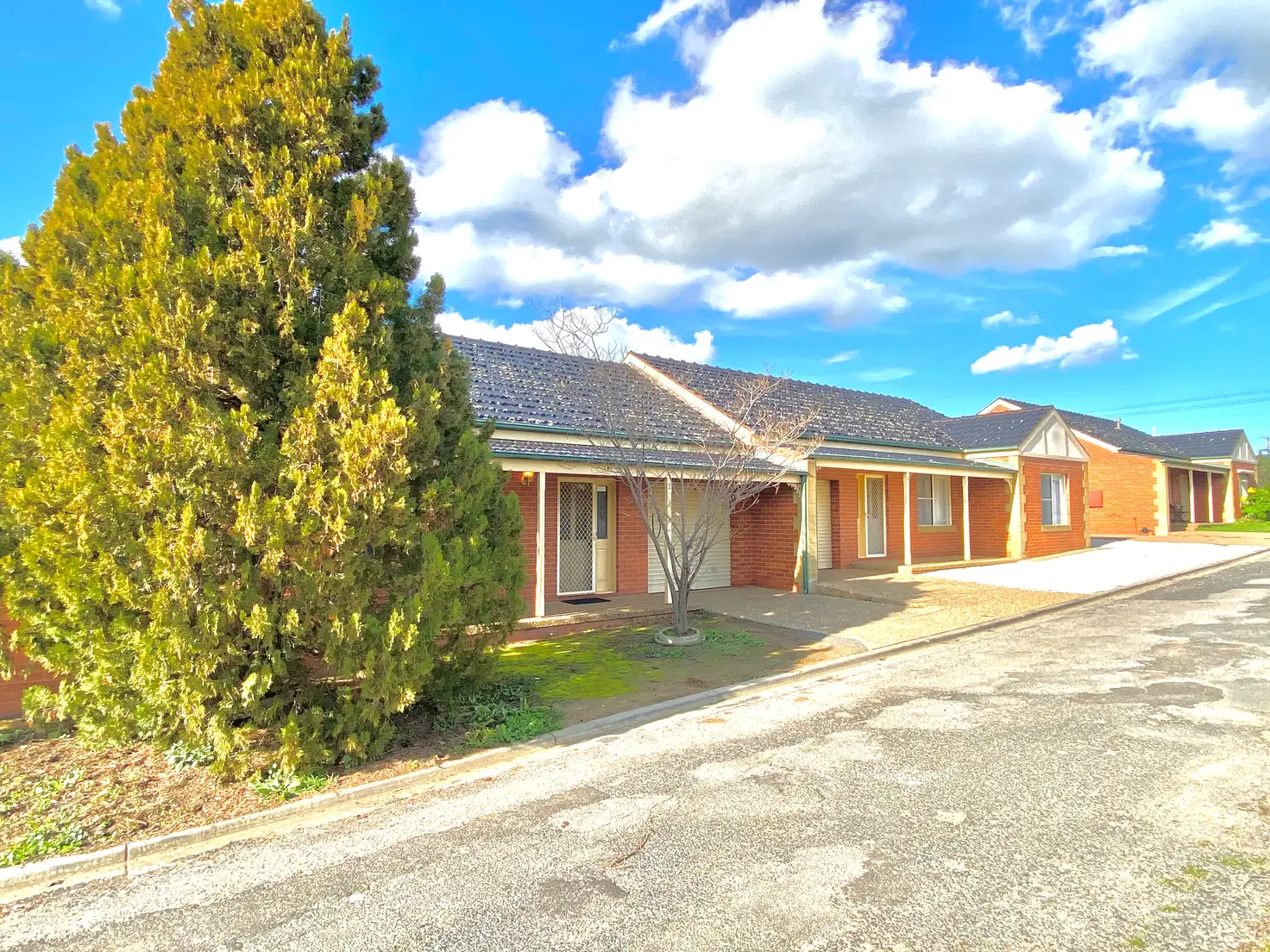 Main view of Homely unit listing, 2/76 Brookong Avenue, Wagga Wagga NSW 2650