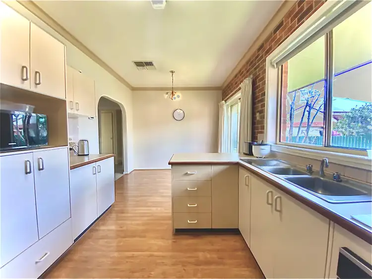 Third view of Homely unit listing, 2/76 Brookong Avenue, Wagga Wagga NSW 2650