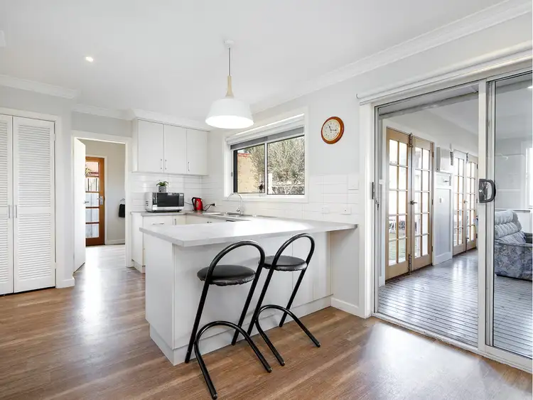 Sixth view of Homely house listing, 2 Maitland Court, Sale VIC 3850