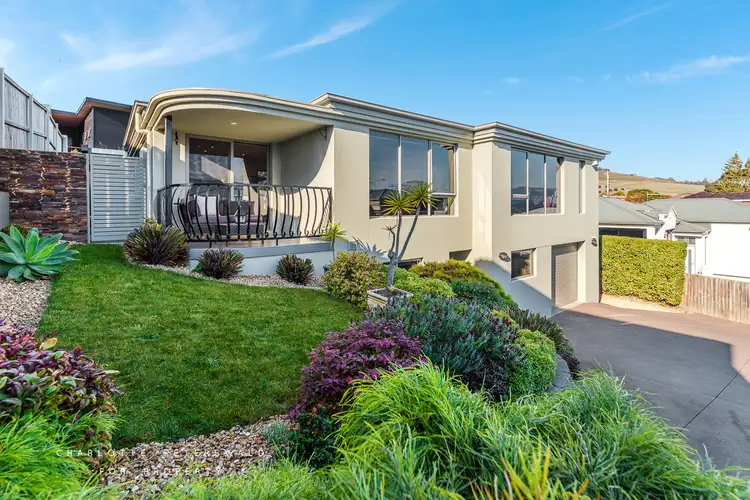 2/312 Carella Street, Tranmere TAS 7018